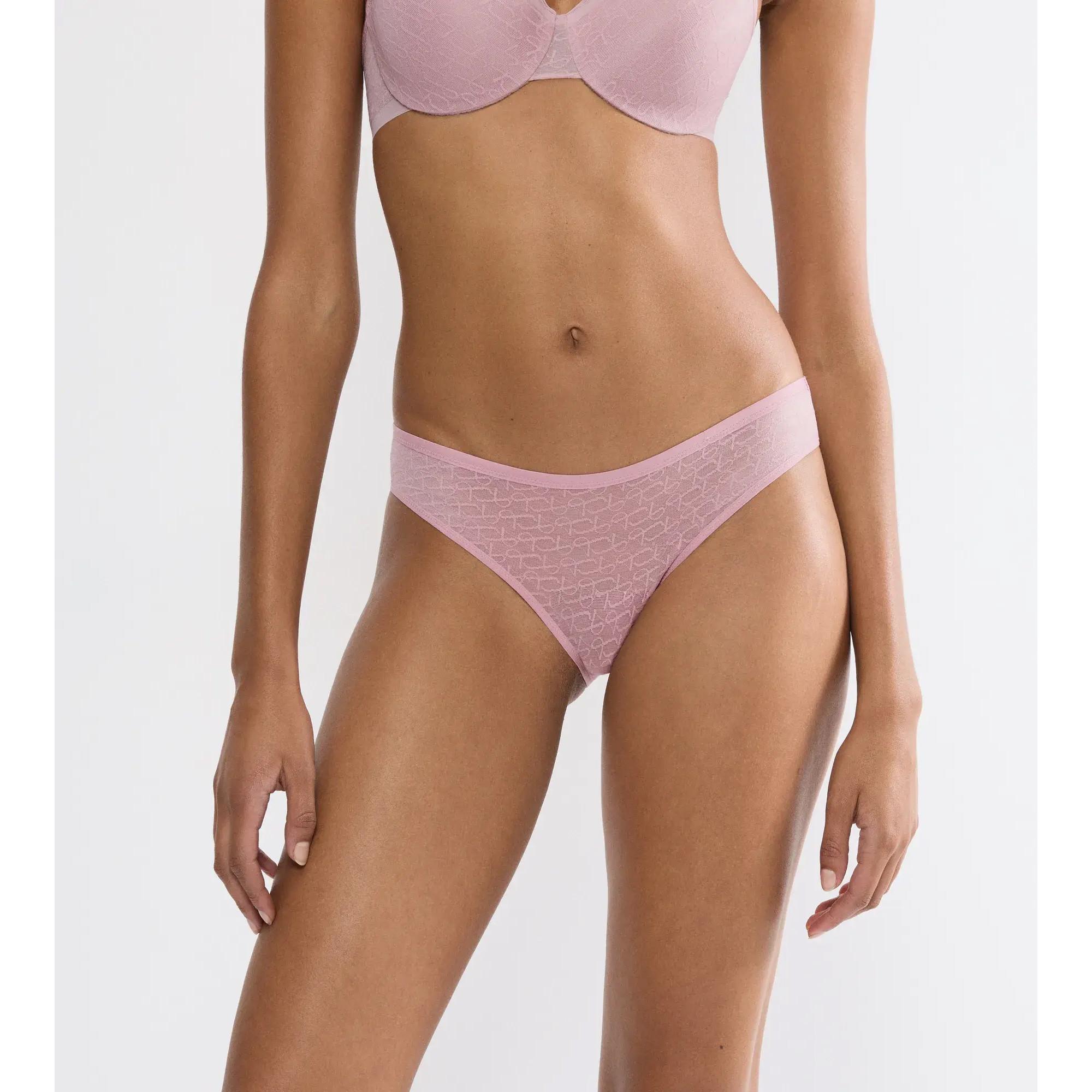 Triumph Signature Sheer Tai Slip  