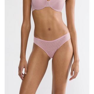 Triumph Signature Sheer Tai Slip  