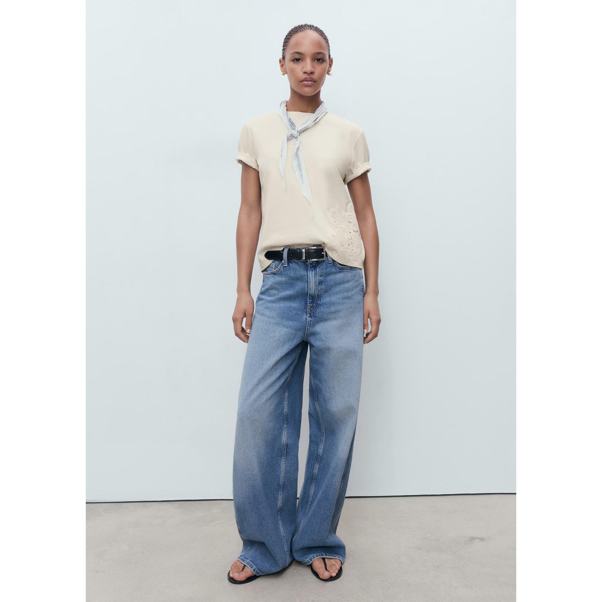 MANGO SUMATRA T-Shirt Brodé Floral  