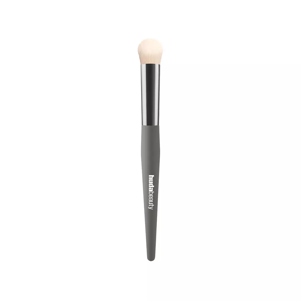 Huda Beauty - Undereye Buff Brush - Concealer-Pinsel für die Augenpartie, 1 Stück