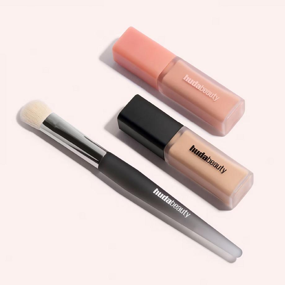 Huda Beauty  Undereye Buff Brush - Pennello Correttore Occhiaie 