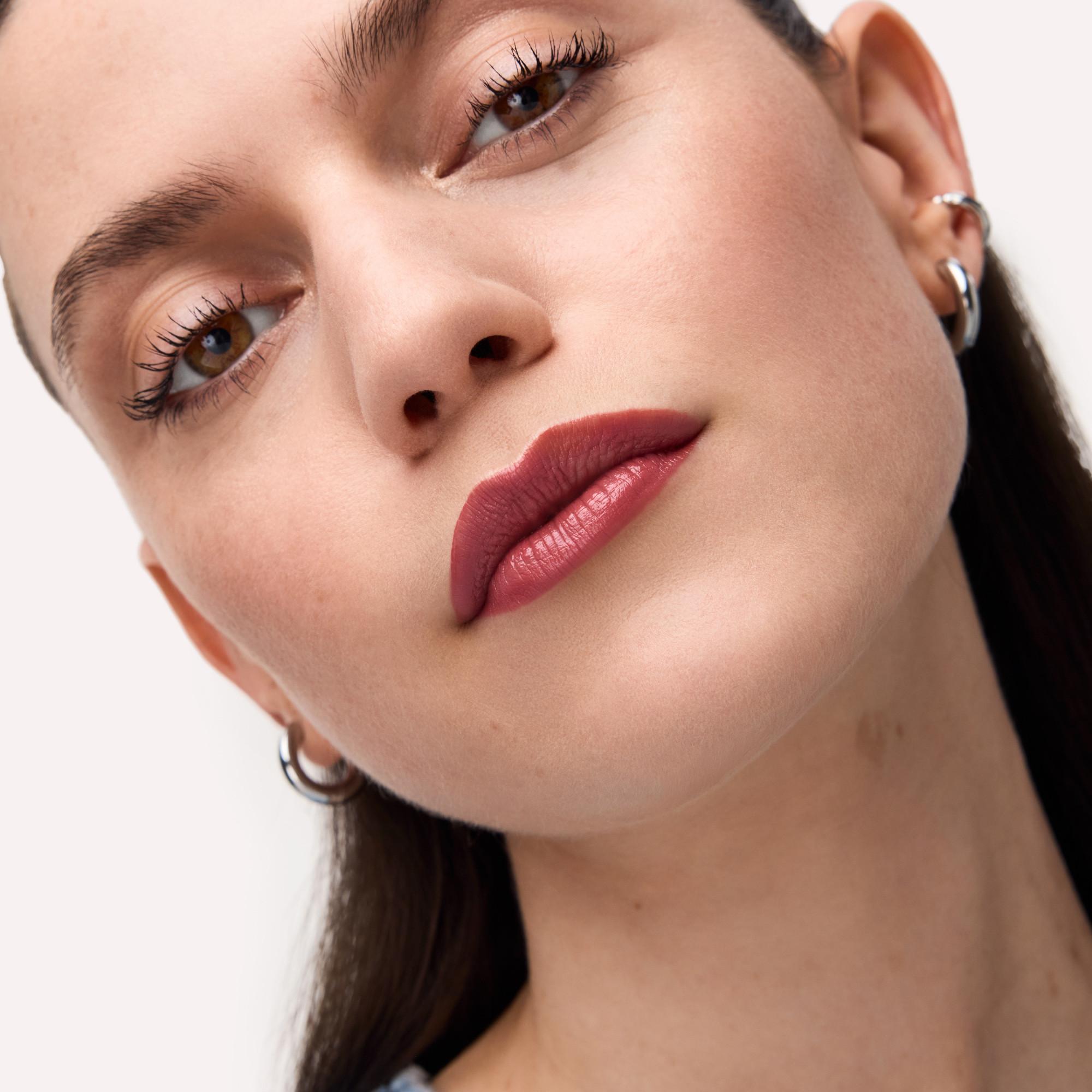 CATRICE Shine Bomb Lipstick Shine Bomb Lipstick 