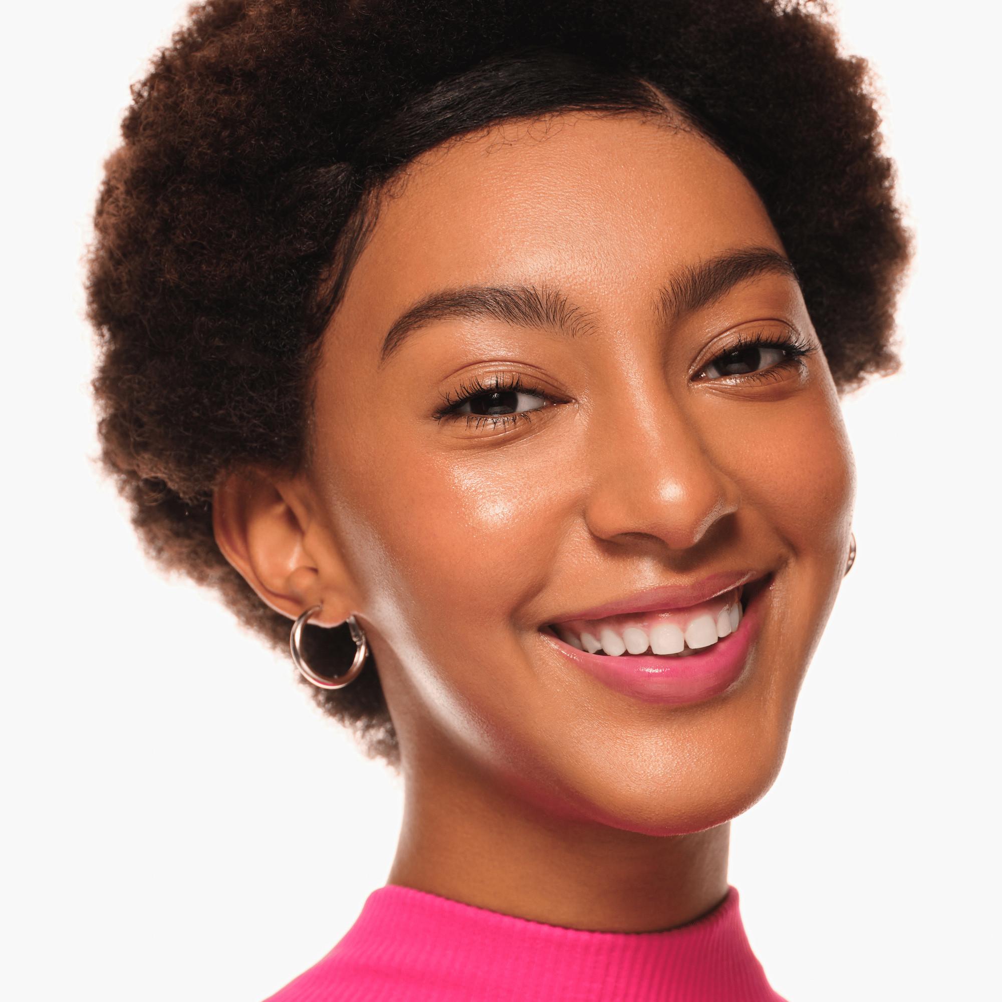 essence  JUICY BERRY tinted lip & cheek balm 