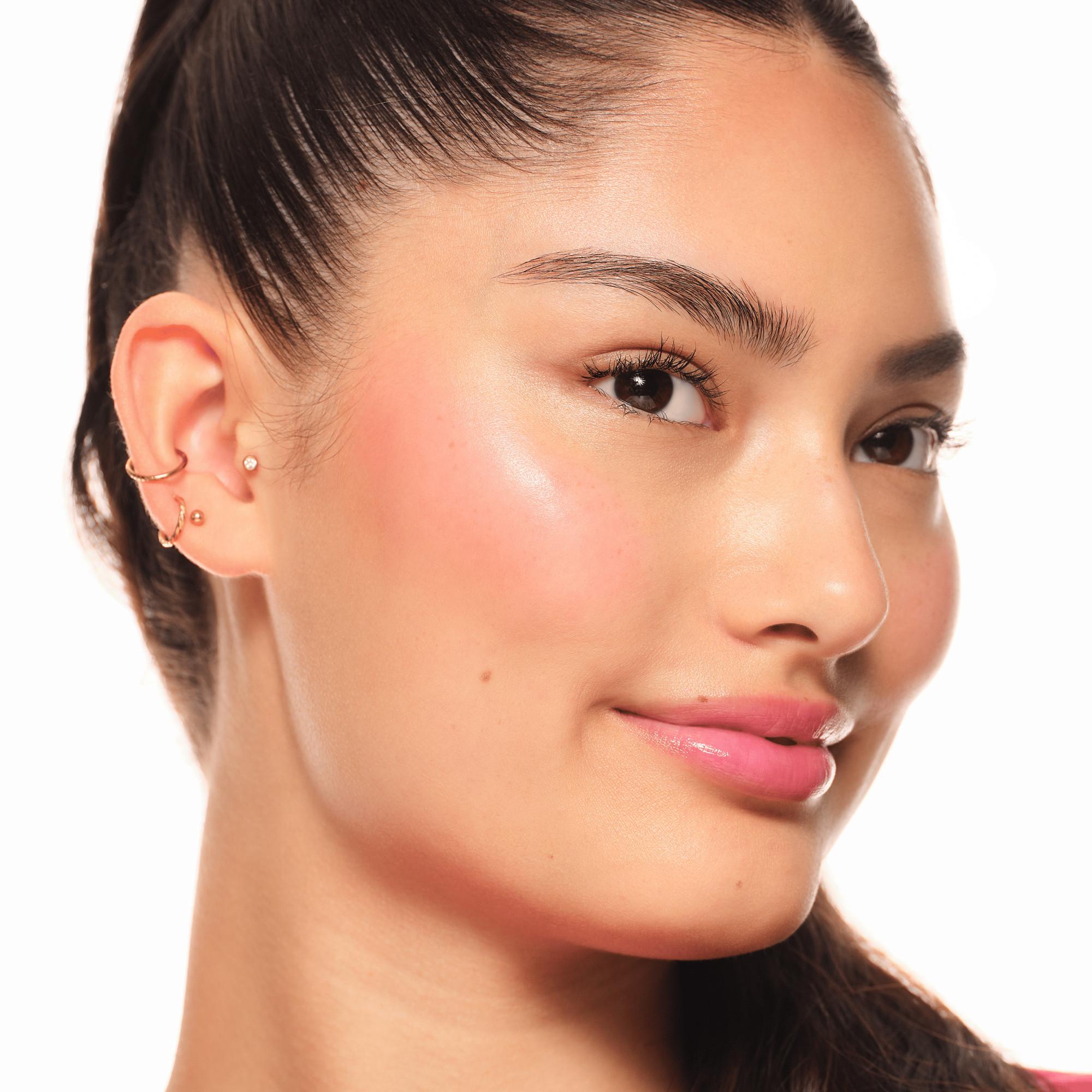 essence  JUICY BERRY tinted lip & cheek balm 