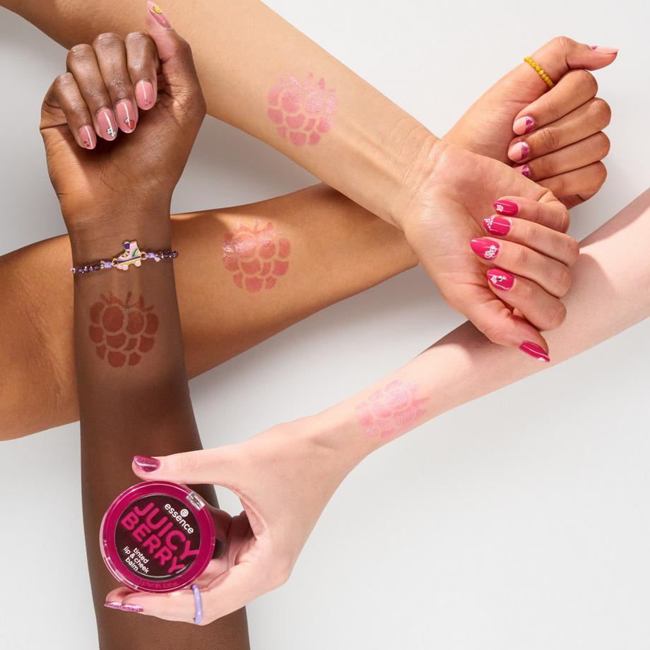 essence  JUICY BERRY tinted lip & cheek balm 