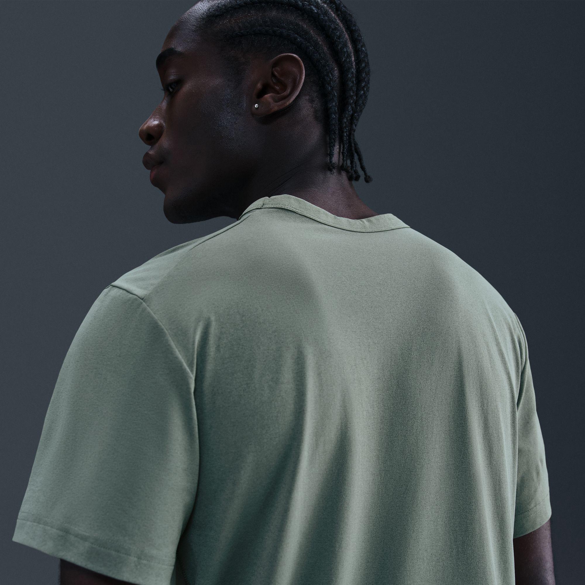 NIKE HYVERSE T-shirt 