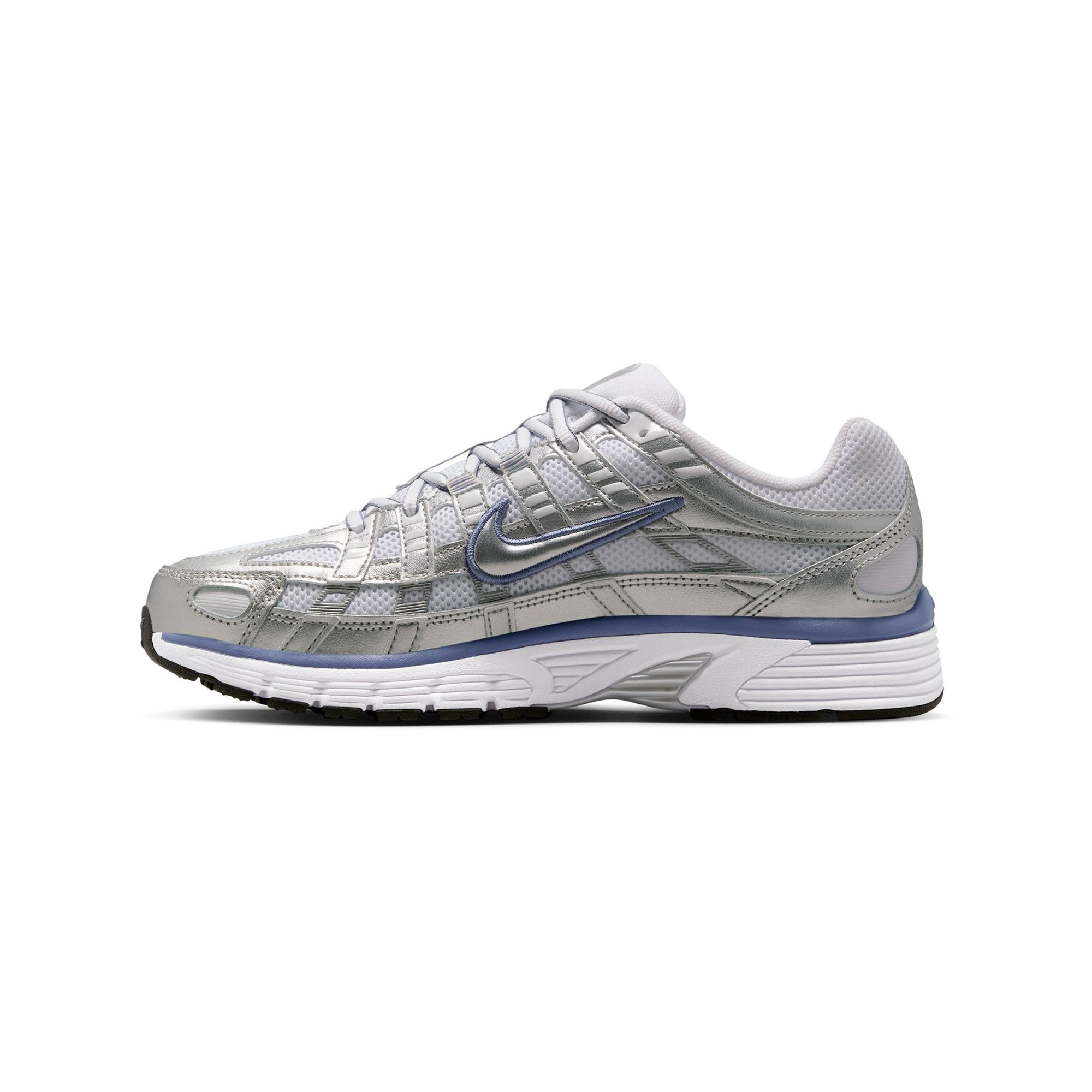 NIKE W NIKE P-6000 Sneakers, basses 