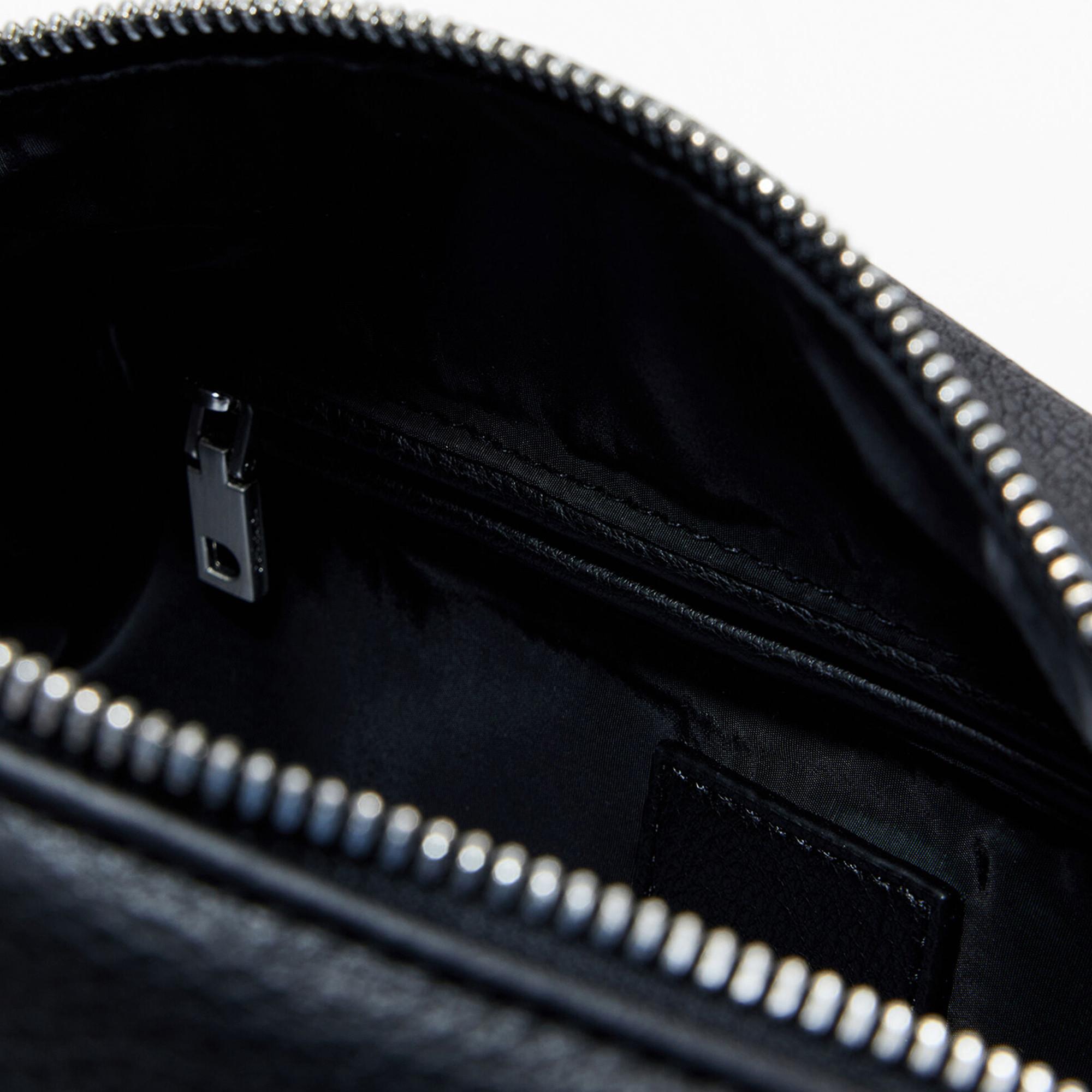 Desigual Handtasche mit 3D-Logo-Effekt  