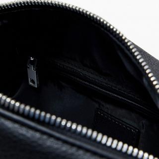 Desigual Handtasche mit 3D-Logo-Effekt  