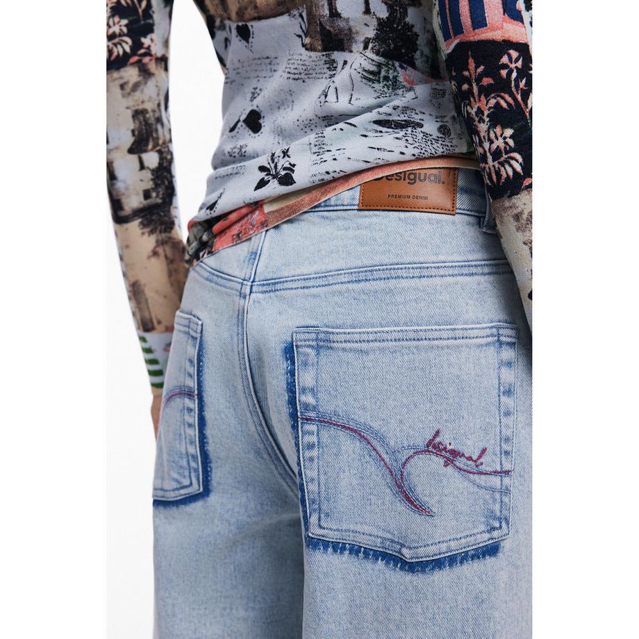 Desigual Regular Fit Jeans mit Zierknöpfen  