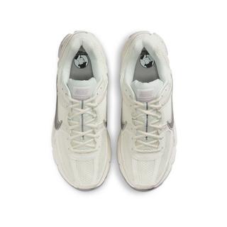 NIKE Zoom Vomero 5 Sneakers basse 