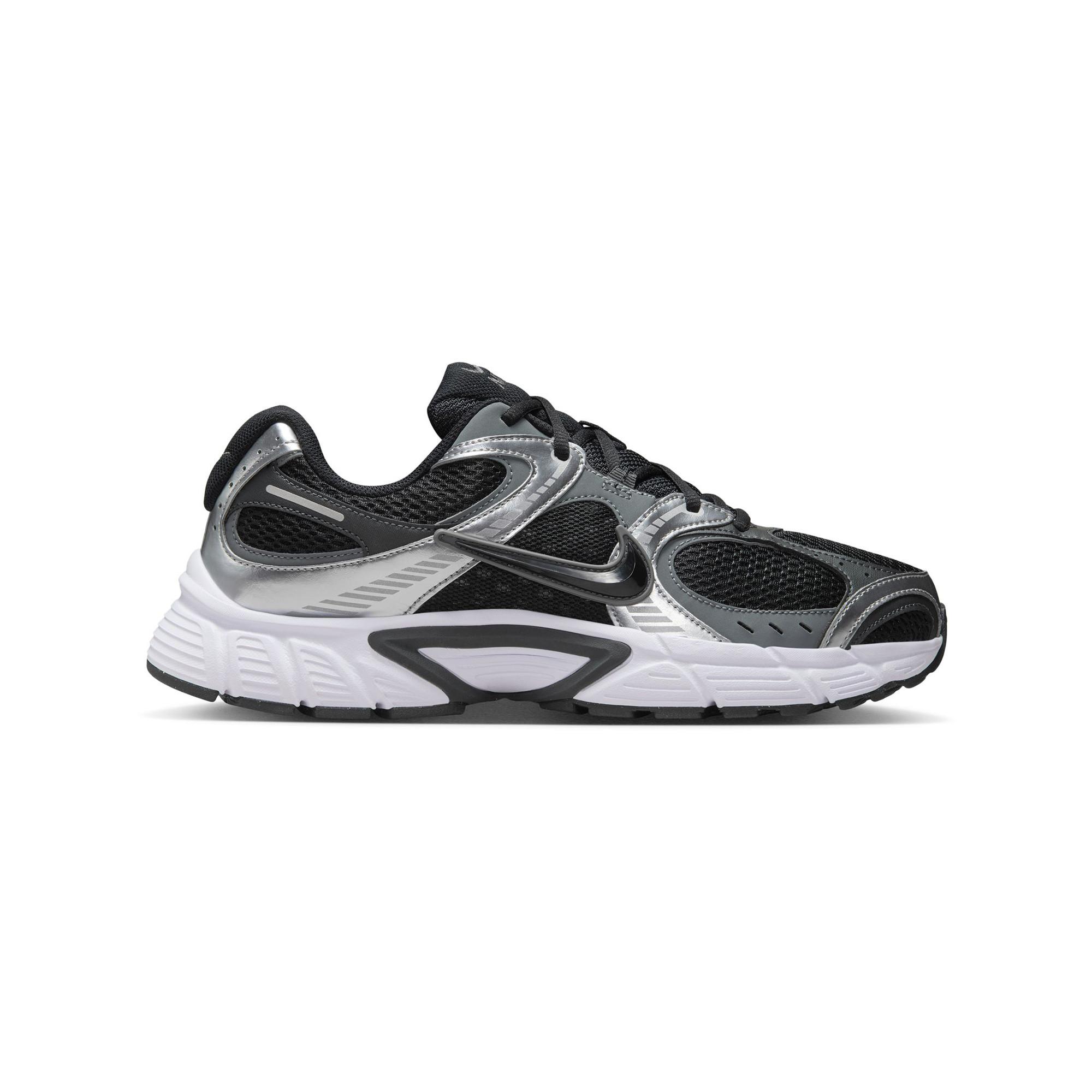 NIKE Nike V5 Rnr Sneakers, Low Top 