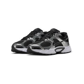 NIKE Nike V5 Rnr Sneakers, Low Top 