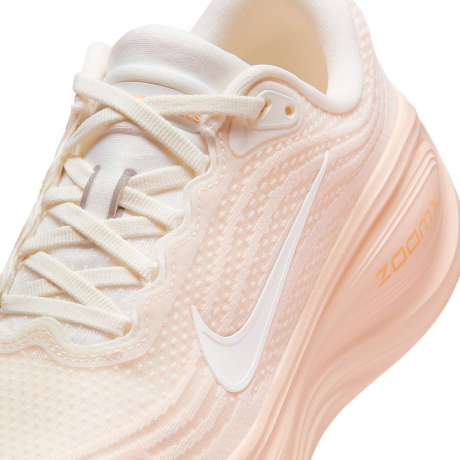 NIKE Vomero Plus Laufschuhe  
