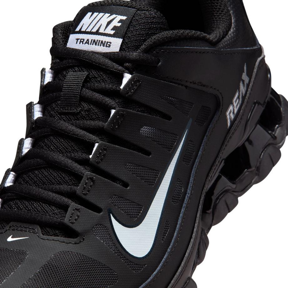 NIKE Reax 8 TR Sneakers, basses 
