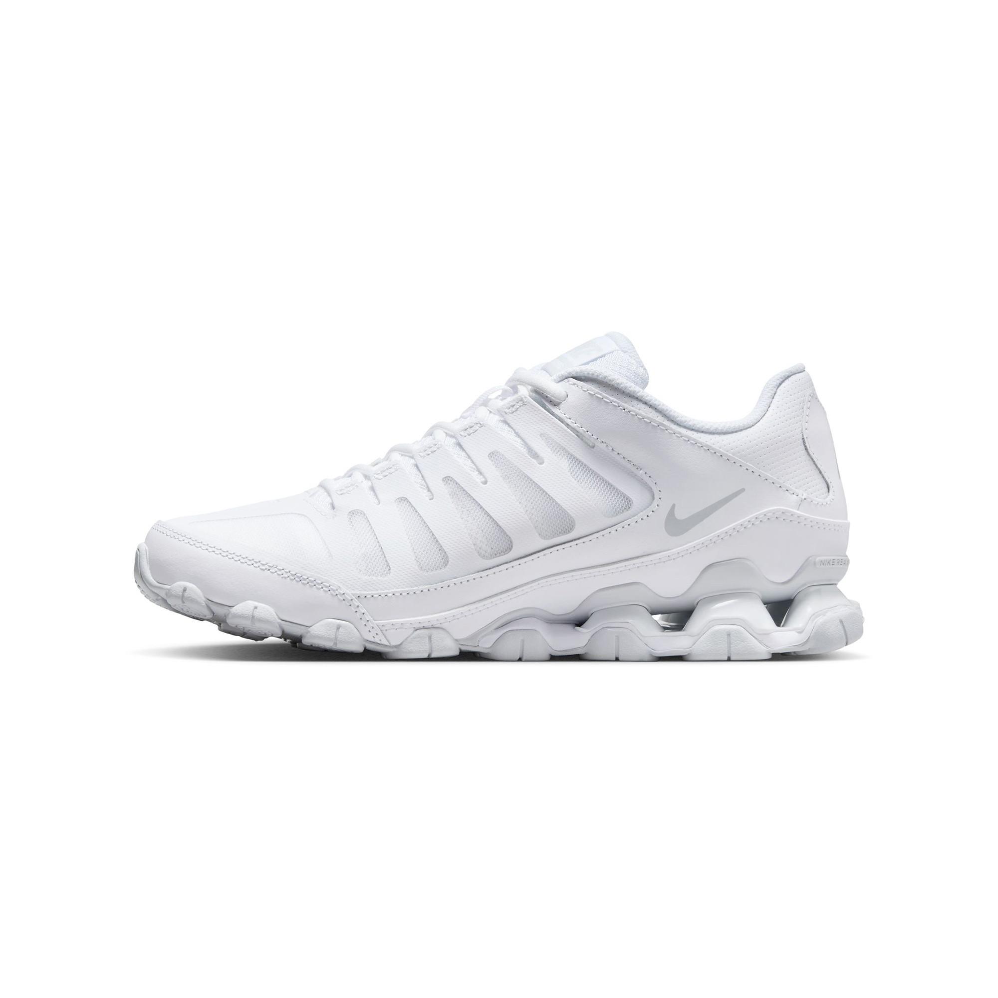 NIKE Reax 8 TR Sneakers, Low Top 
