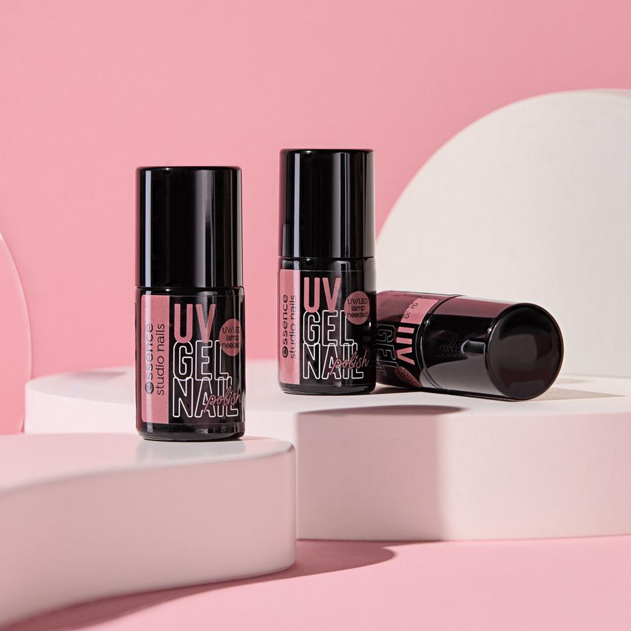 essence  studio nails UV GEL NAIL polish 