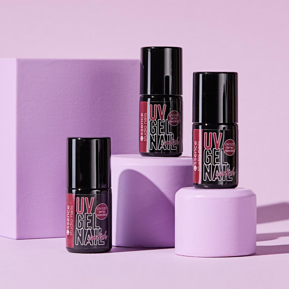 essence  studio nails Smalto UV GEL per unghie 