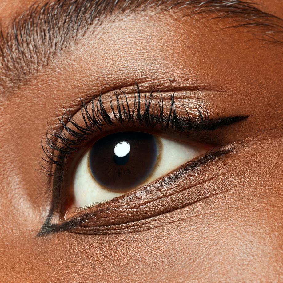 essence  lash WITHOUT LIMITS TUBING Extreme Lengthening & Volume Mascara 