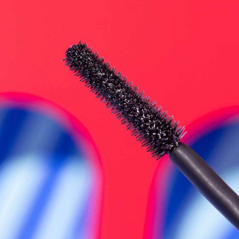 essence  lash WITHOUT LIMITS TUBING Extreme Lengthening & Volume Mascara 