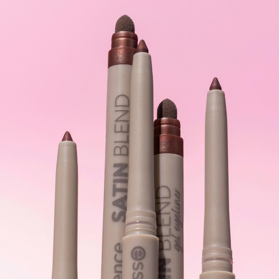 essence  SATIN BLEND gel eyeliner 