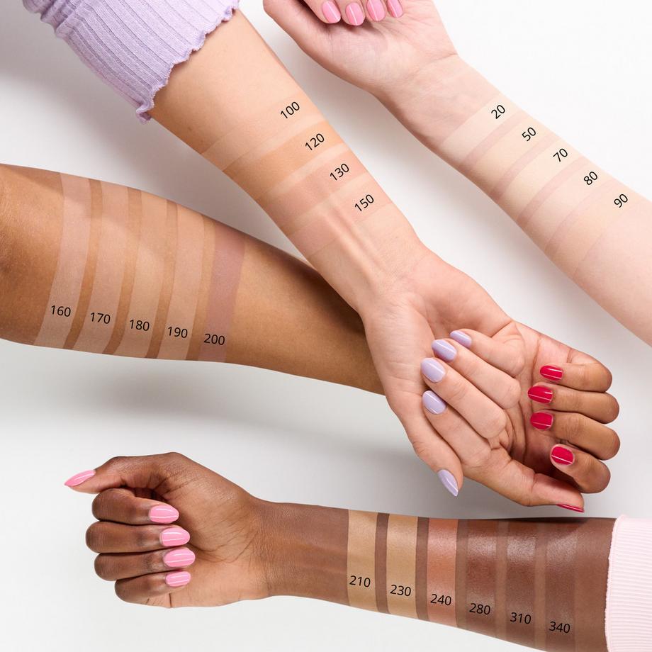 essence  CAMOUFLAGE+ MATTE concealer 