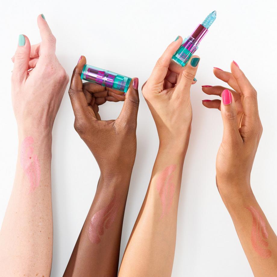 essence  AQUA JELLY COLOUR CHANGING LIPSTICK 