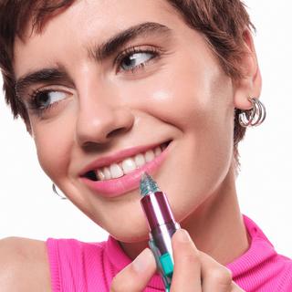 essence  AQUA JELLY COLOUR CHANGING LIPSTICK 