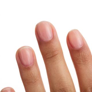 essence  studio nails UV GEL NAIL BASE & BUILD base coat 