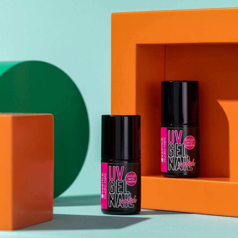 essence  studio nails UV GEL NAIL polish 