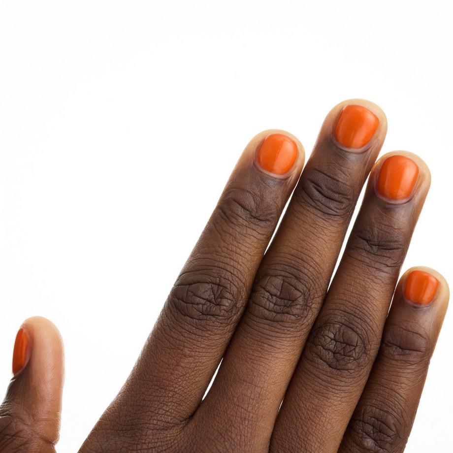 essence  studio nails Smalto UV GEL per unghie 