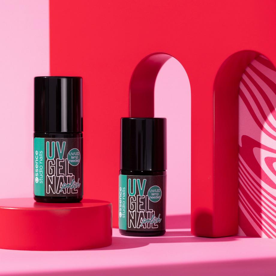 essence  studio nails UV GEL NAIL polish vernis à ongles gel UV 