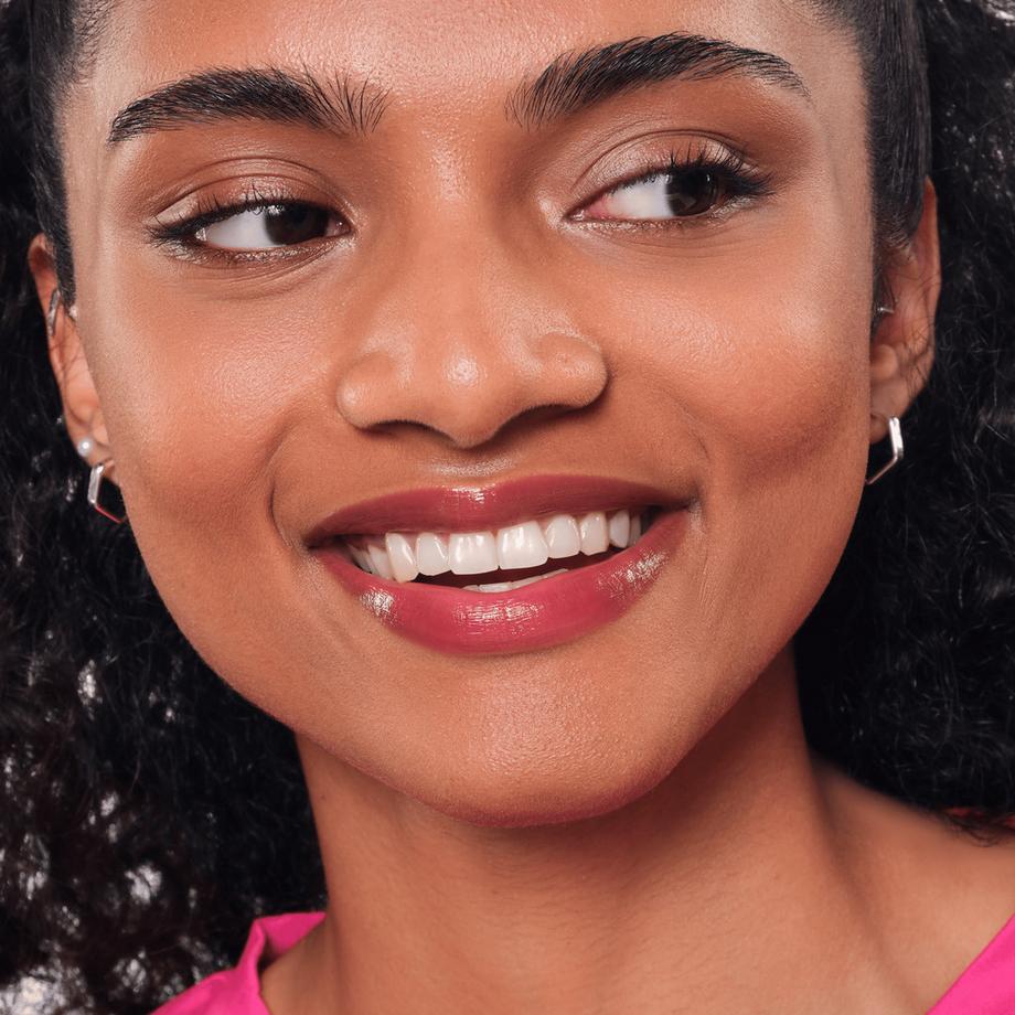 essence  Hydra Kiss Lip Oil 