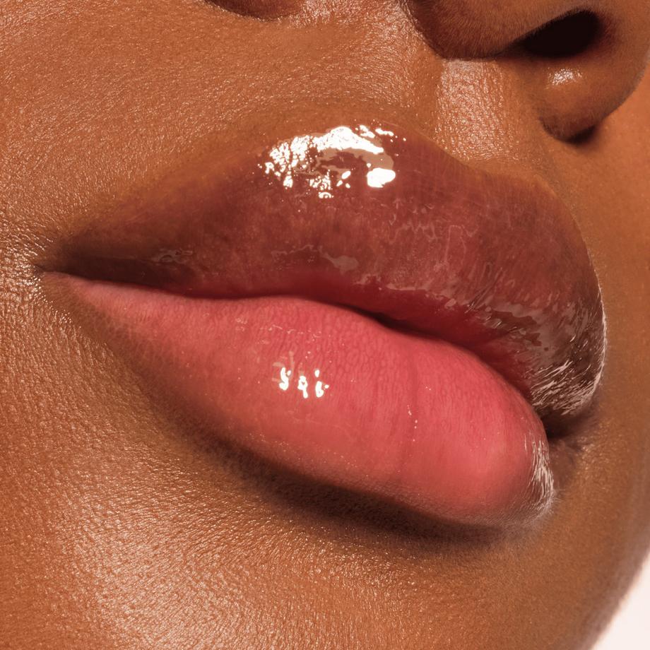 CATRICE  Gloss Obsessed Lip Glaze 