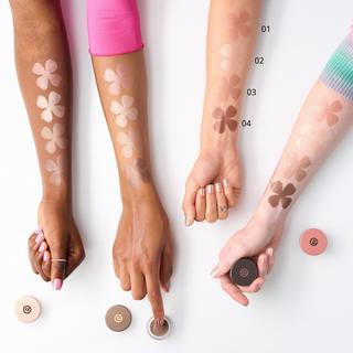 essence  fard à paupières en crème 