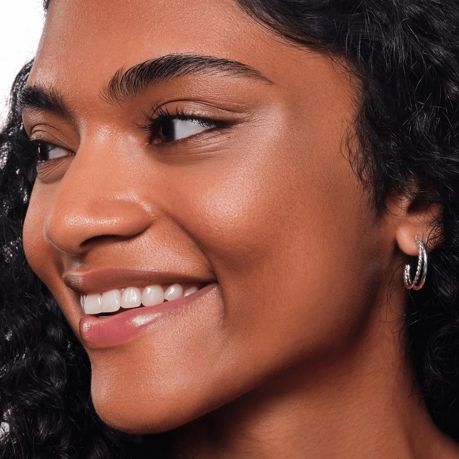 essence  soft TOUCH BOUNCY GLOW 