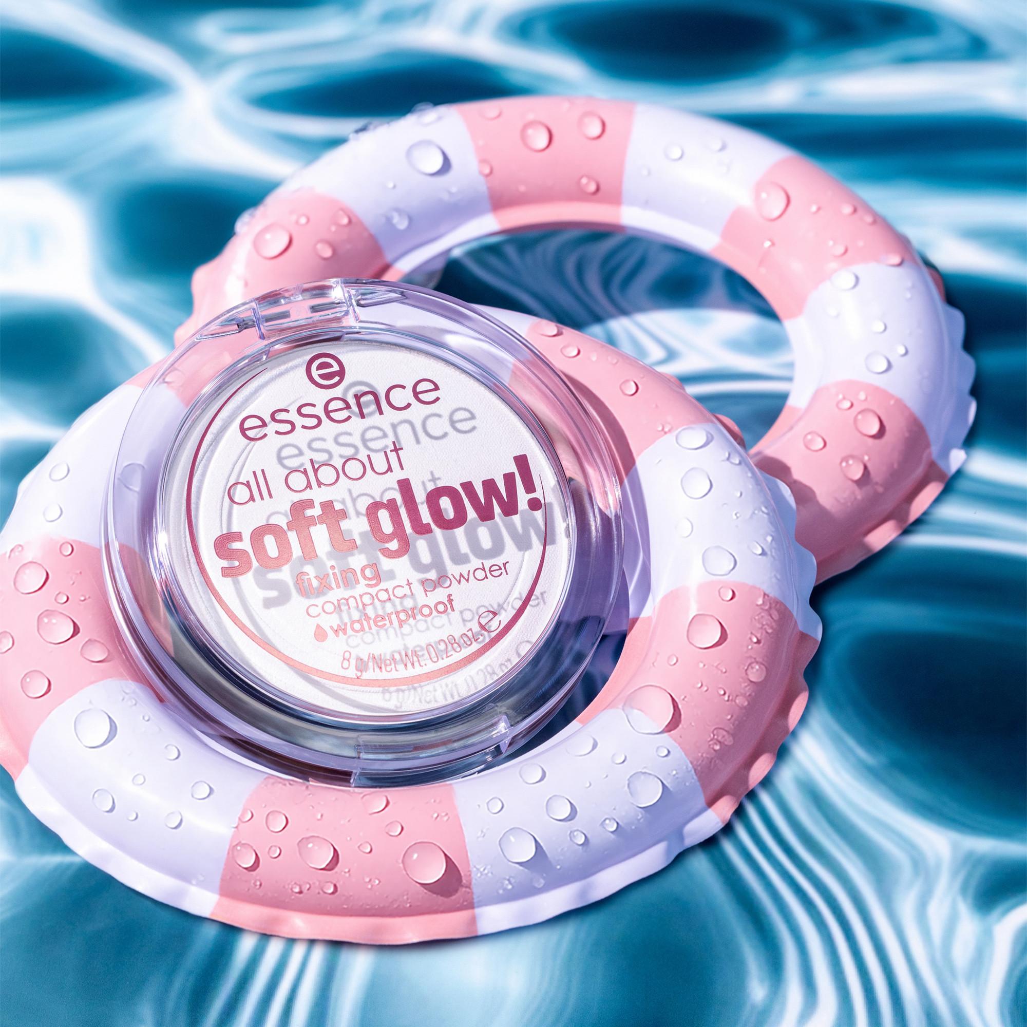 essence  all about soft glow! fixing compact powder waterproof 