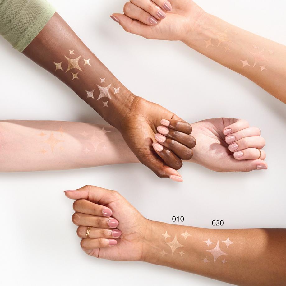 essence  BABY GOT GLOW highlighter stick 