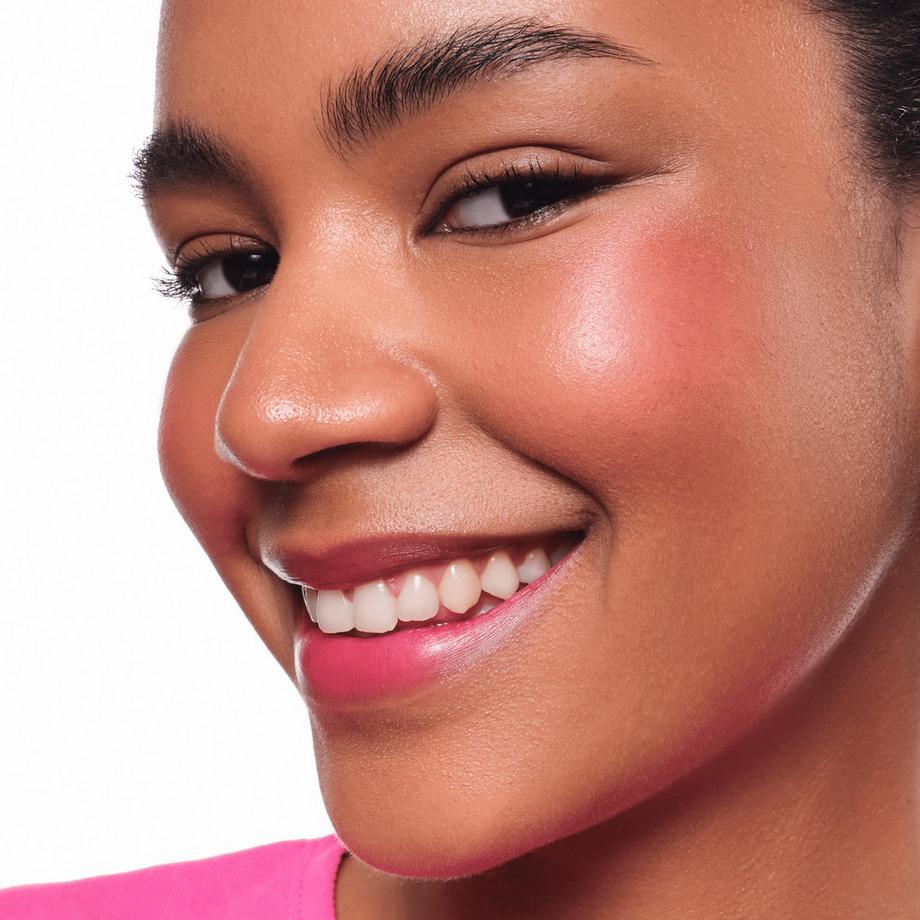 essence  WHAT A TINT! tinta per labbra e guance 