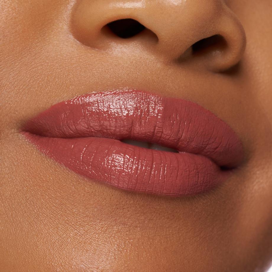 essence  satin GLOW luminous shine lipstick 