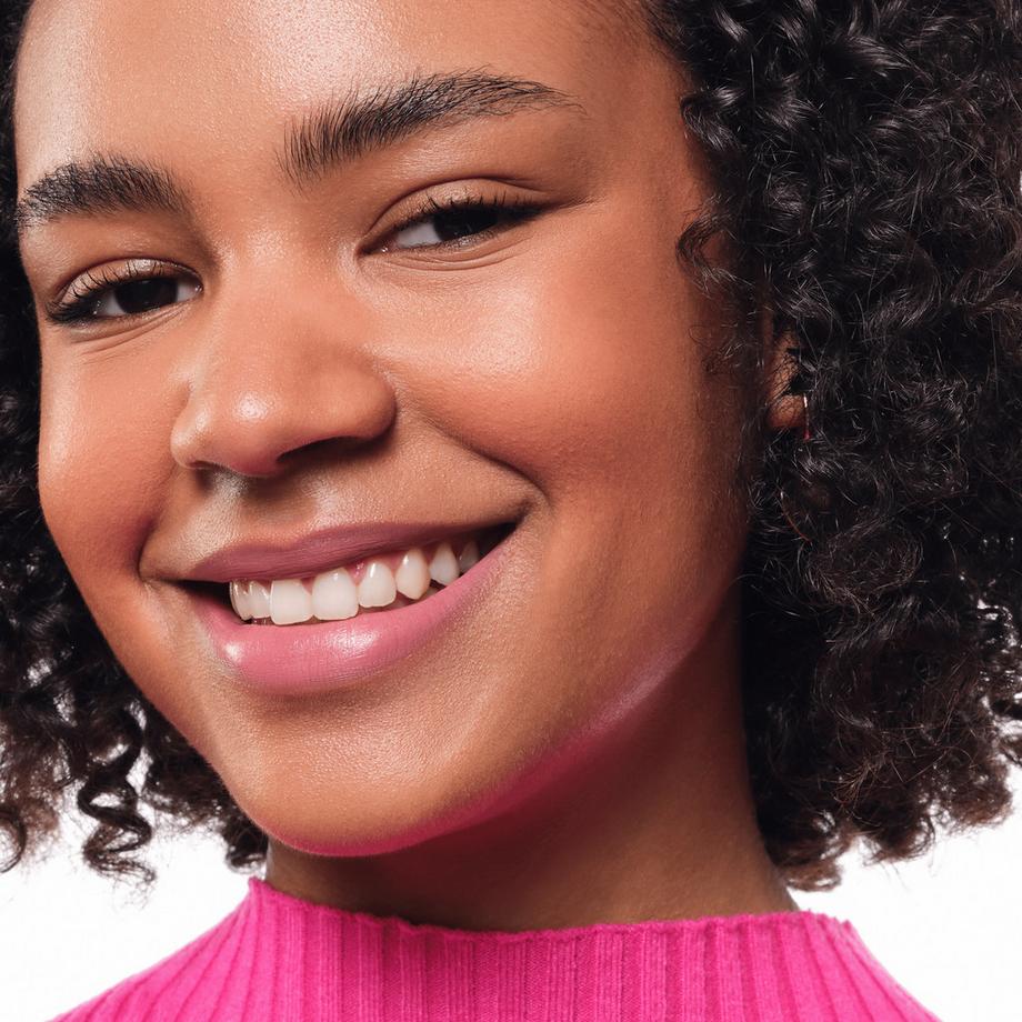 essence  satin GLOW luminous shine lipstick rouge à lèvres 