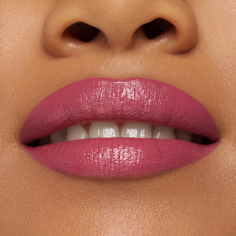 essence  satin GLOW luminous shine lipstick 