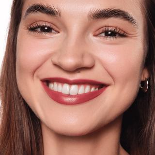 essence  satin GLOW luminous shine lipstick 