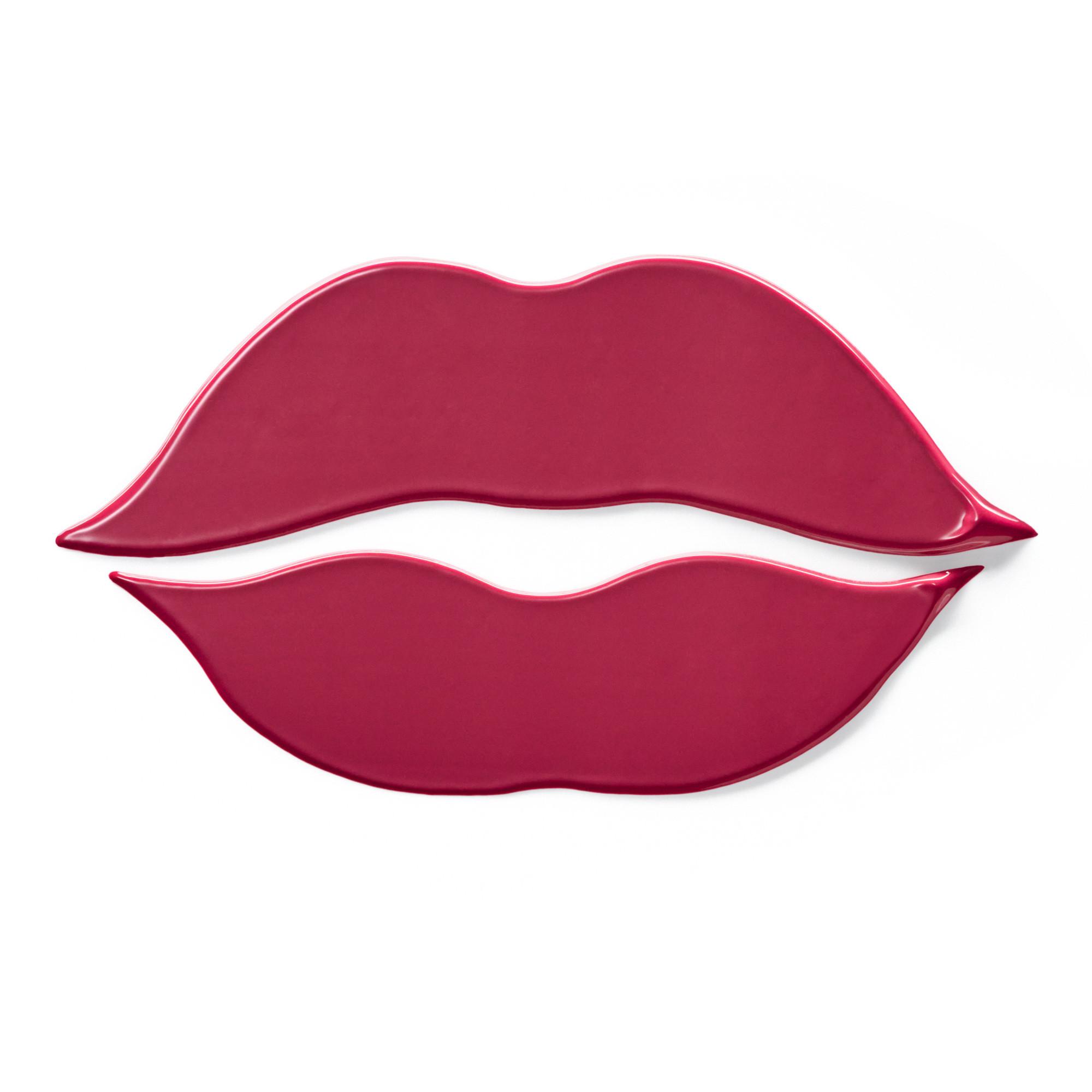 essence  hydra kiss LIP TINT 