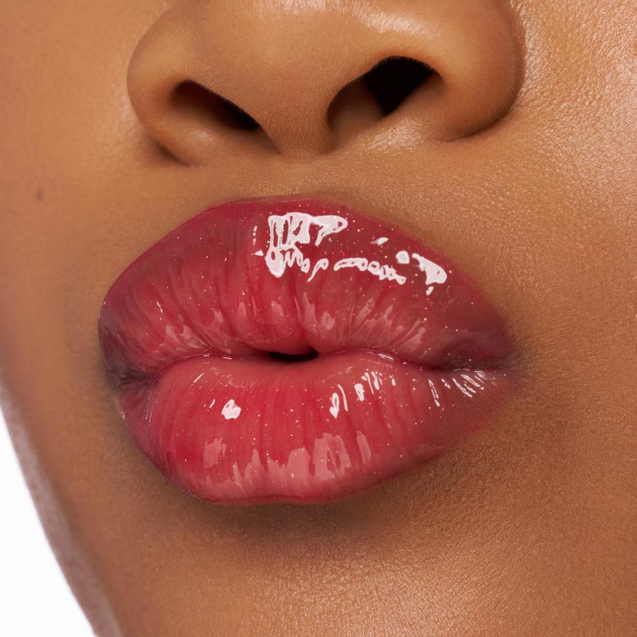 essence  CHILI BOMB shiny lipgloss 