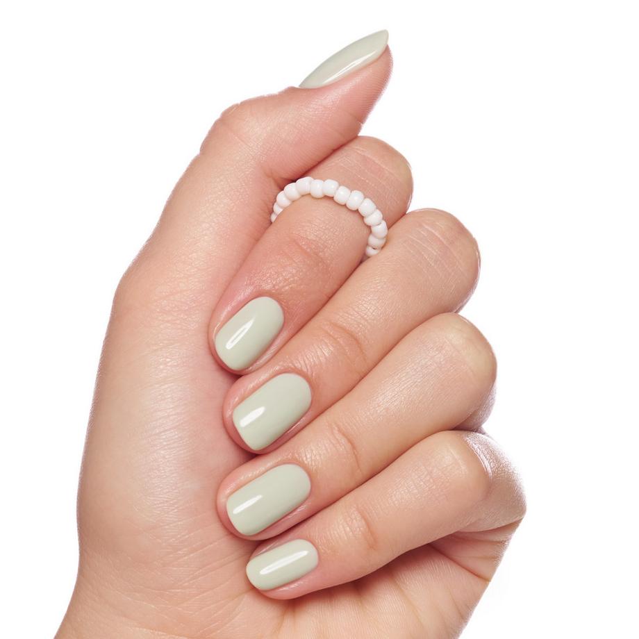 essence  studio nails UV GEL NAIL polish 