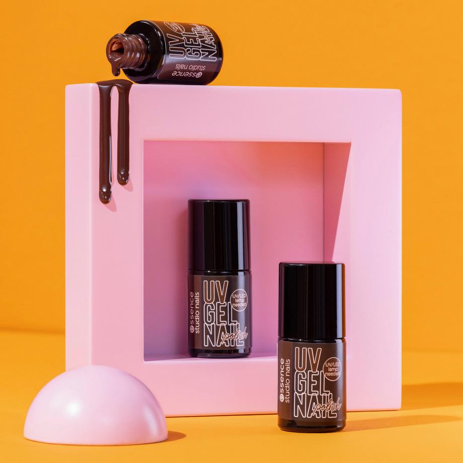 essence  studio nails UV GEL NAIL polish 