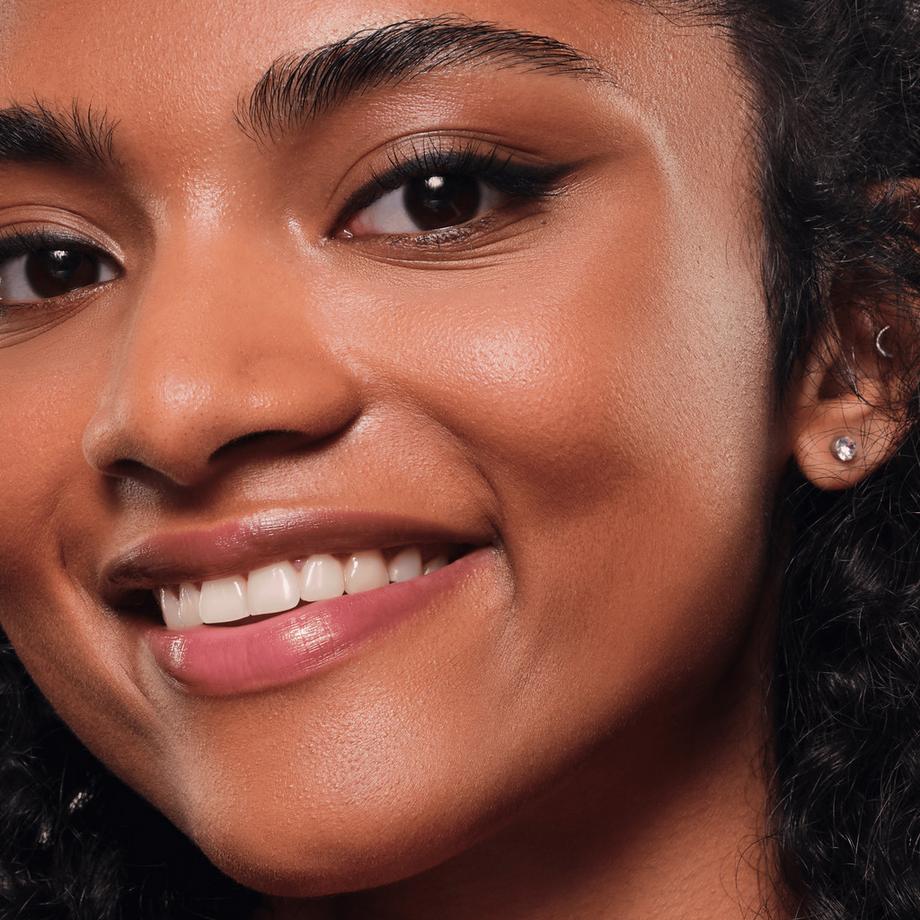 essence  SATIN BLEND gel eyeliner 