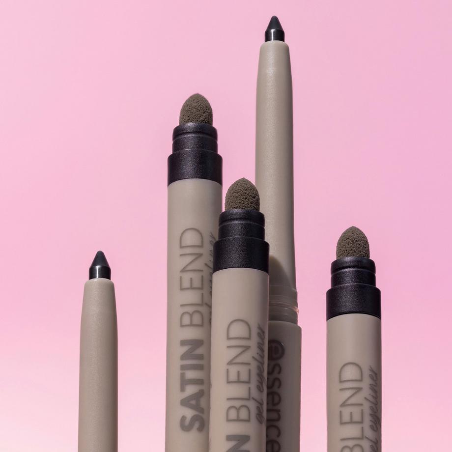 essence  SATIN BLEND gel eyeliner 