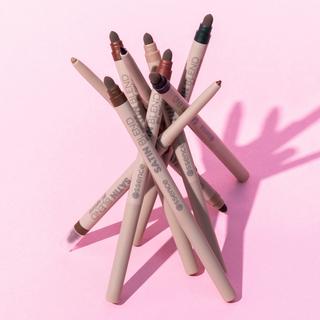 essence  SATIN BLEND eyeliner in gel 